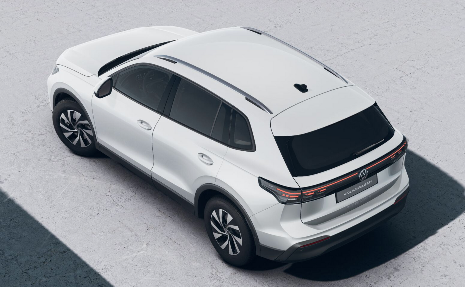 VOLKSWAGEN Tiguan 1.5 TSI eHybrid Edition Plus DSG Automatica Noleggio Lungo Termine Privati - Solorent.it