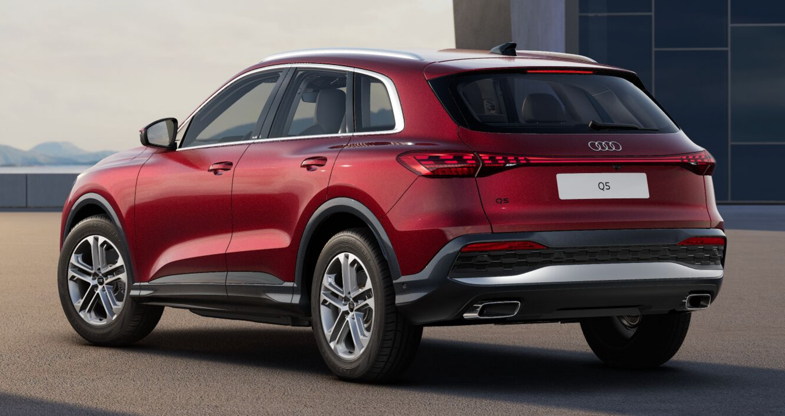 AUDI Q5 TDI 150kW quattro S tronic Business Advanced Automatica Noleggio Lungo Termine Privati - Solorent.it