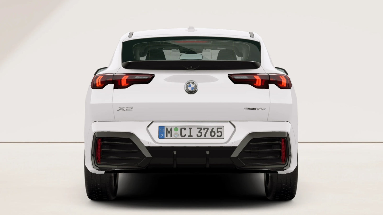 BMW X2 sDrive18d M Sport Privati noleggio lungo termine - Alpin White retro