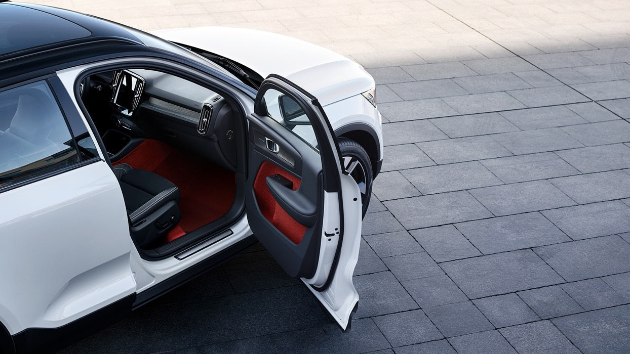 VOLVO XC40 T4 Plug-in Hybrid Recharge Inscription Express Automatica Noleggio Lungo Termine - Spark Consulting