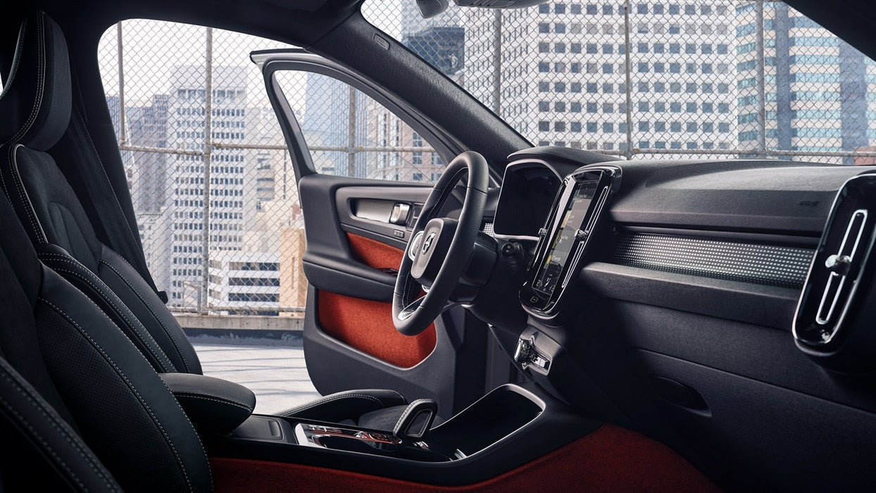 VOLVO XC40 T4 Plug-in Hybrid Recharge Inscription Express Automatica Noleggio Lungo Termine - Spark Consulting