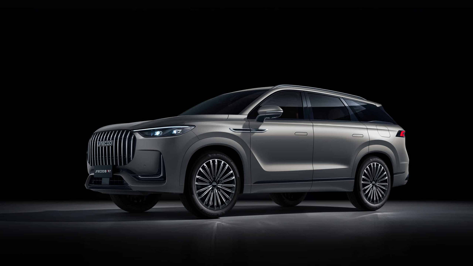 Jaecoo 8 SHS-P Exclusive AWD noleggio lungo termine - Matte Gray
