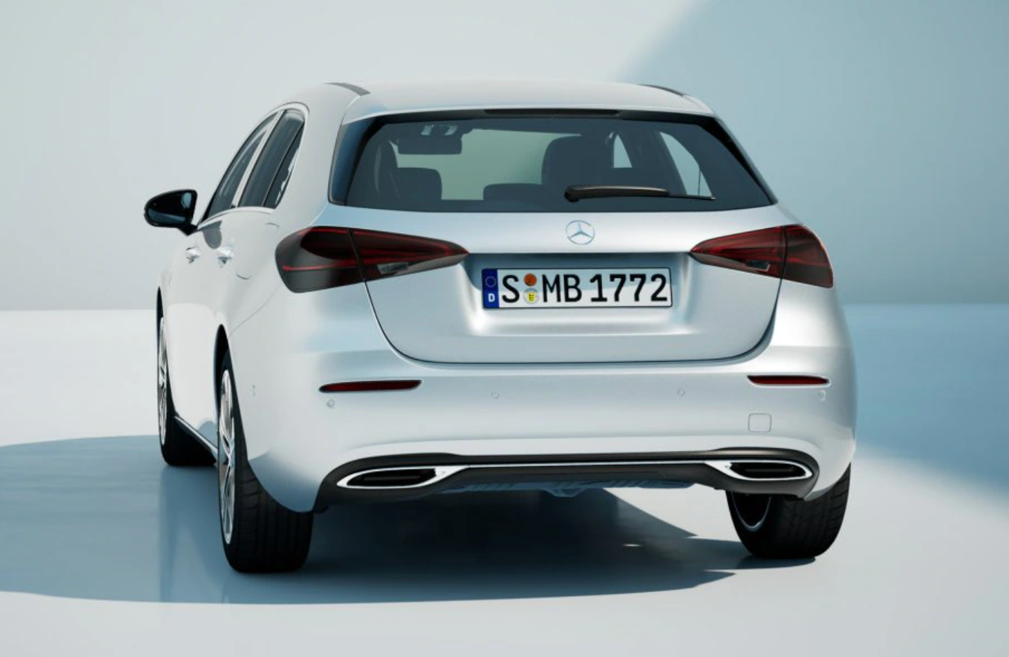 MERCEDES-BENZ CLASSE A 250 e Plug-in hybrid Business Automatica Noleggio Lungo Termine - Solorent.it