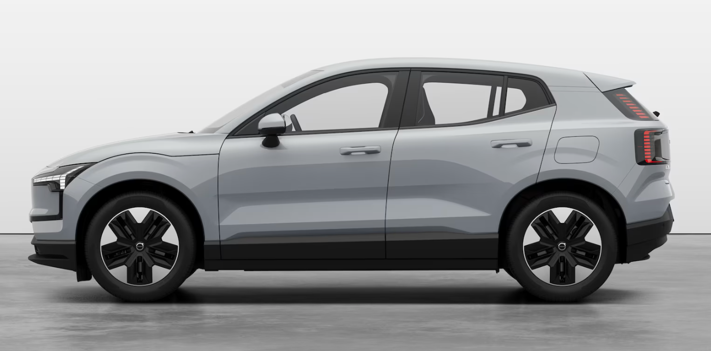 VOLVO EX30 Single Motor Extended Range Plus Automatica Noleggio Lungo Termine Privati - Solorent.it