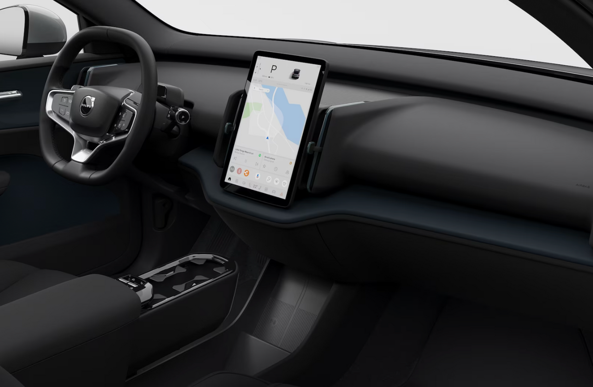 VOLVO EX30 Single Motor Extended Range Plus Automatica Noleggio Lungo Termine Privati