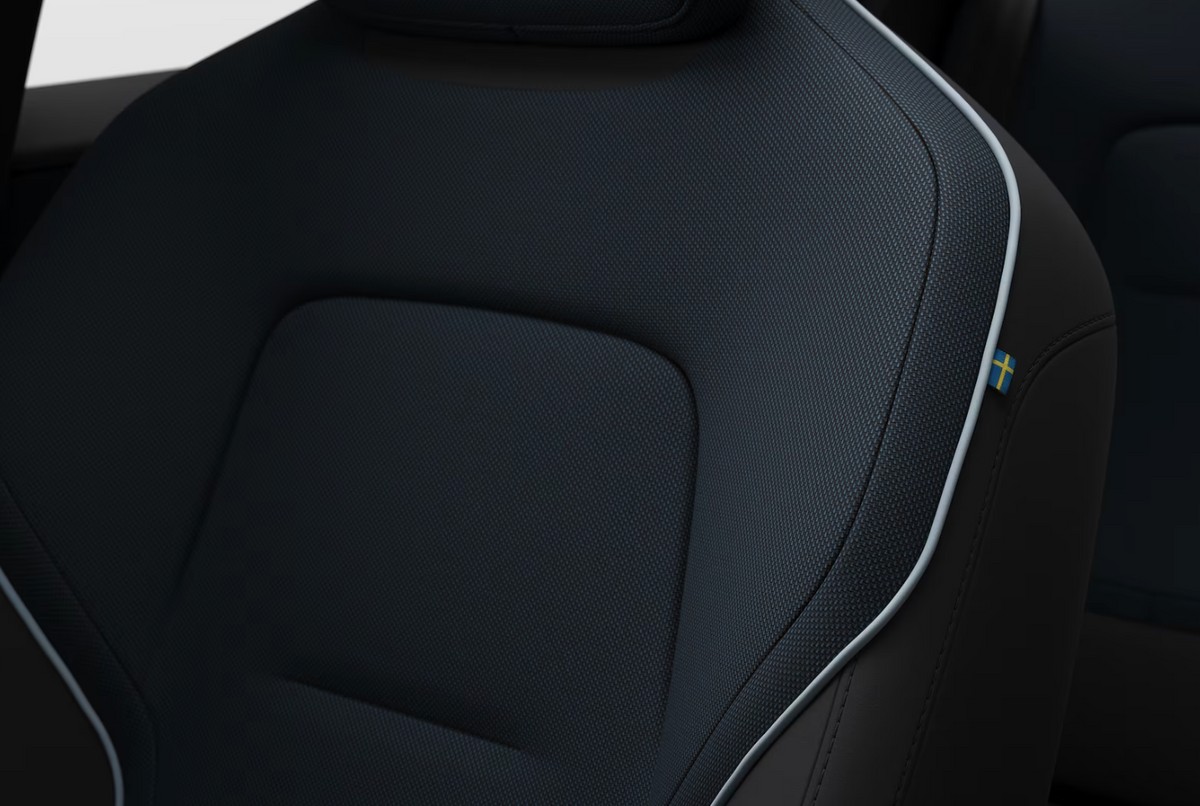 VOLVO EX30 Single Motor Extended Range Plus Automatica Noleggio Lungo Termine Privati