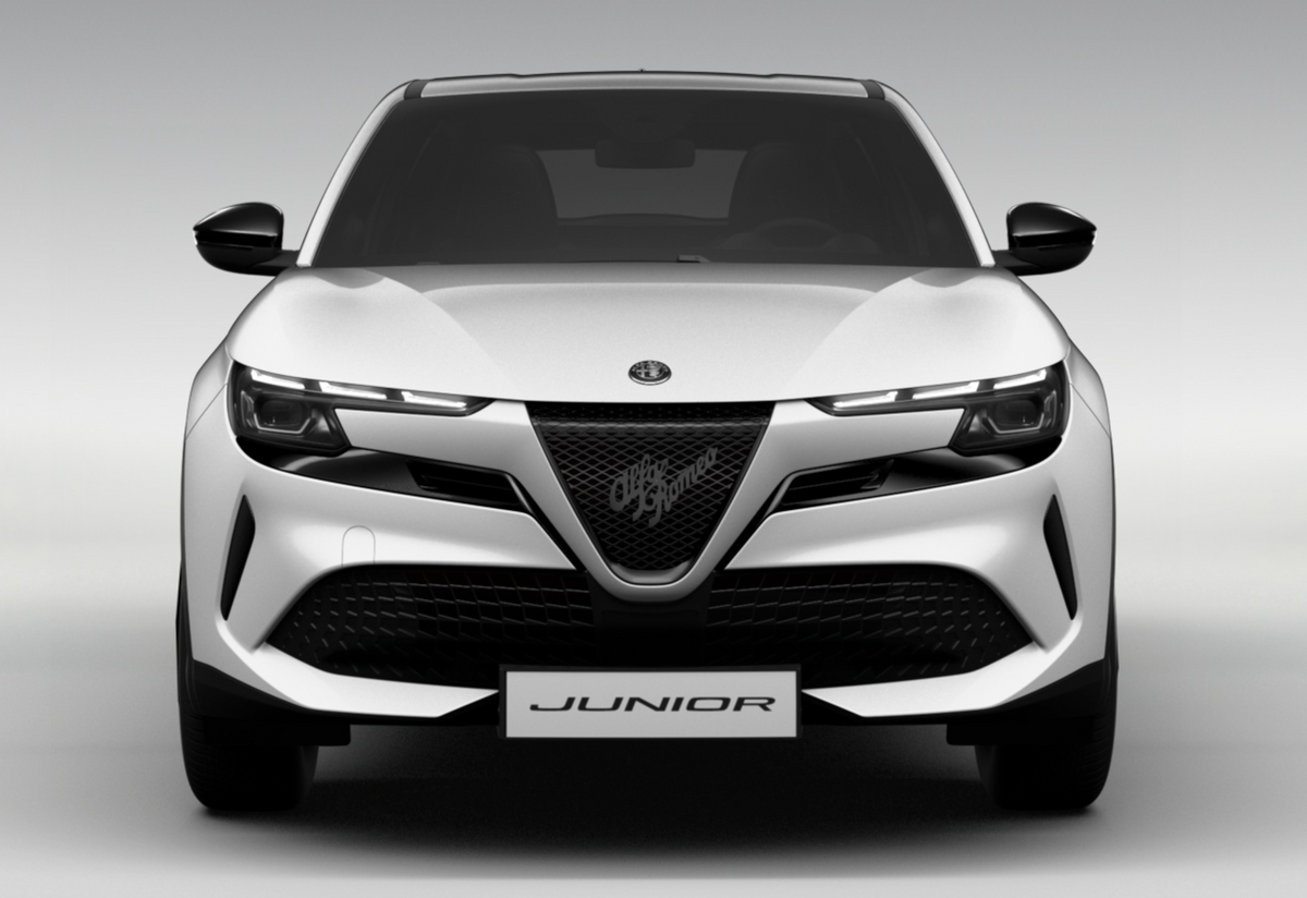 ALFA ROMEO Junior 1.2 145cv Hybrid eDCT6 Ibrida Automatica Noleggio Lungo Termine
