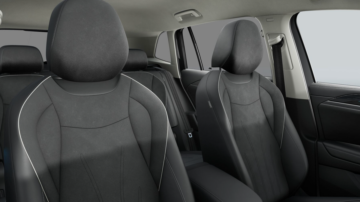 VOLKSWAGEN Tiguan 2.0 TDI 110KW SCR Elegance DSG Automatica Noleggio Lungo Termine Privati