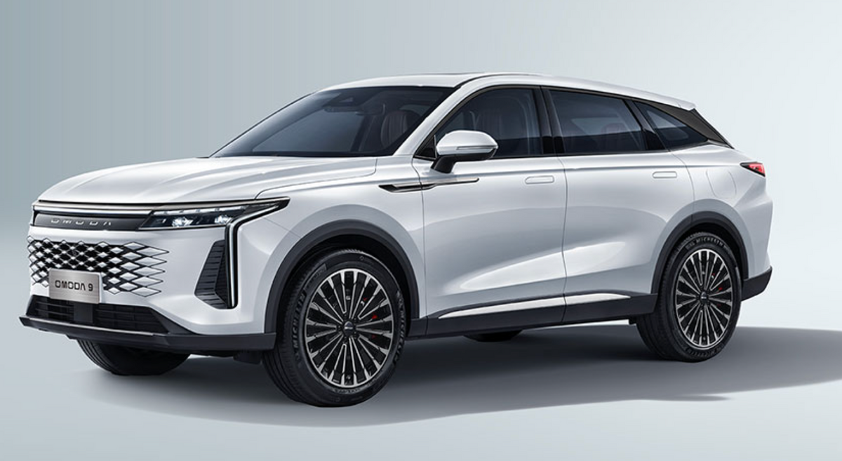 OMODA 9 1.5 TGDI Benzina ibrida plug-in Premium Noleggio Lungo Termine Privati