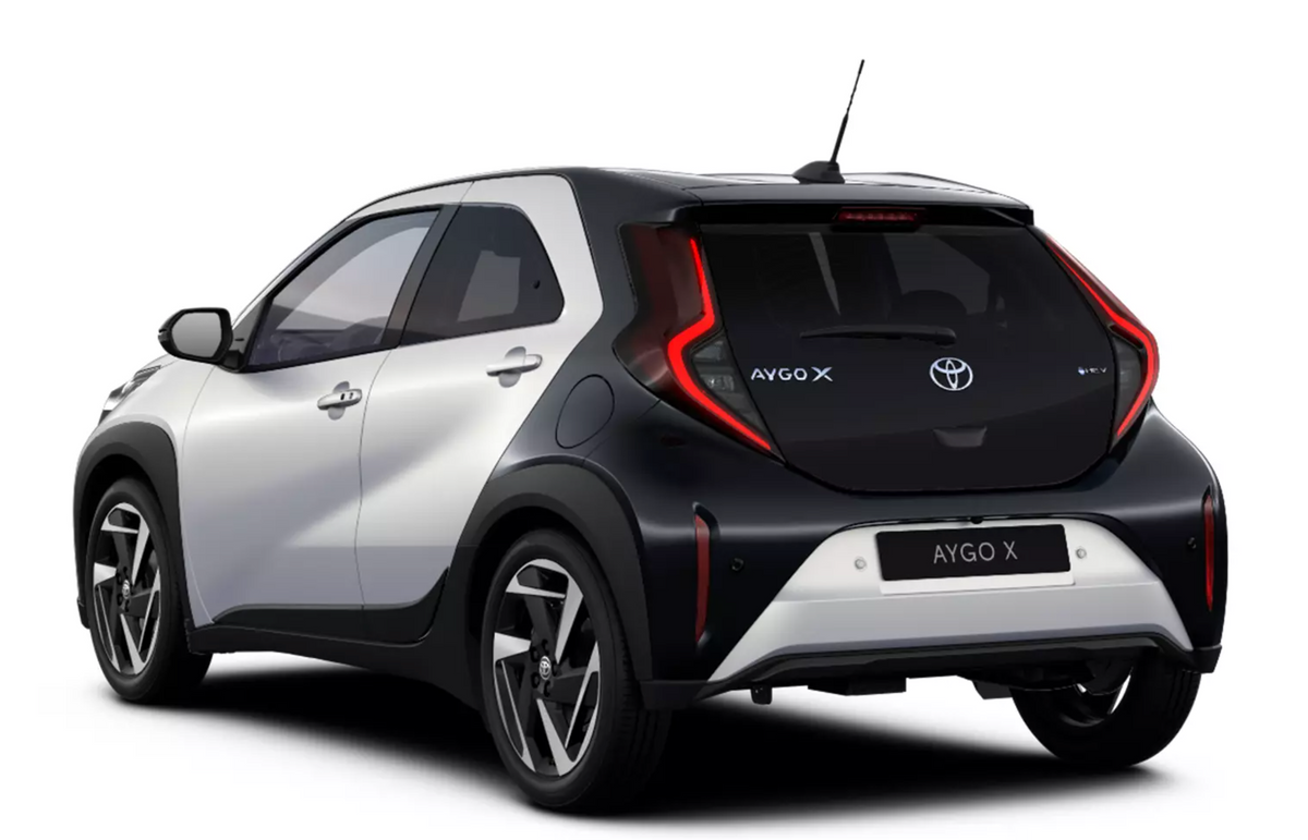 TOYOTA Aygo X Hybrid 115 Premium e-CVT Noleggio Lungo Termine