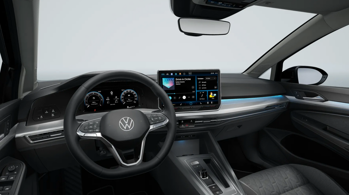 Volkswagen Golf 1.5 TSI eHybrid Edition Plus DSG Noleggio Lungo Termine - Solorent.it