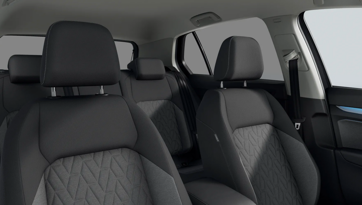 Volkswagen Golf 1.5 TSI eHybrid Edition Plus DSG Noleggio Lungo Termine - Solorent.it