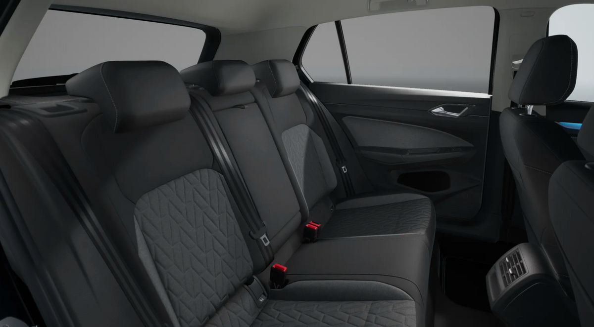 Volkswagen Golf 1.5 TSI eHybrid Edition Plus DSG Noleggio Lungo Termine - Solorent.it