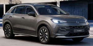 Volkswagen T-Roc 1.5 eTSI 85kW ACT Life DSG Noleggio Lungo Termine Privati - Solorent.it