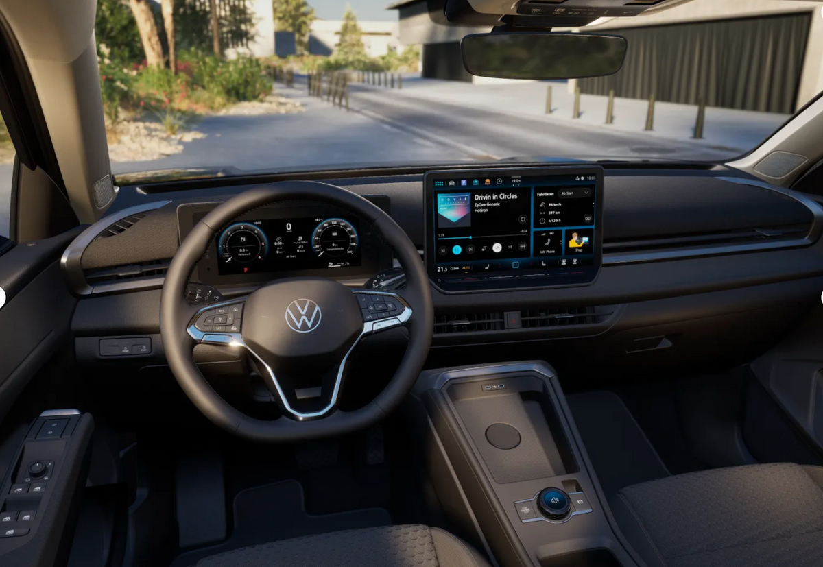 Volkswagen T-Roc 1.5 eTSI 85kW ACT Life DSG Noleggio Lungo Termine Privati - Solorent.it