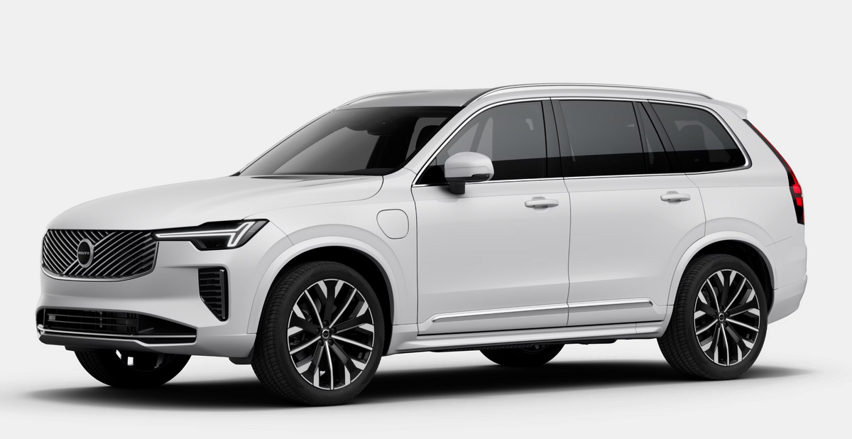 VOLVO XC90 T8 AWD plug-in 7p Plus Ultra Bright Noleggio Lungo Termine Privati - Solorent.it