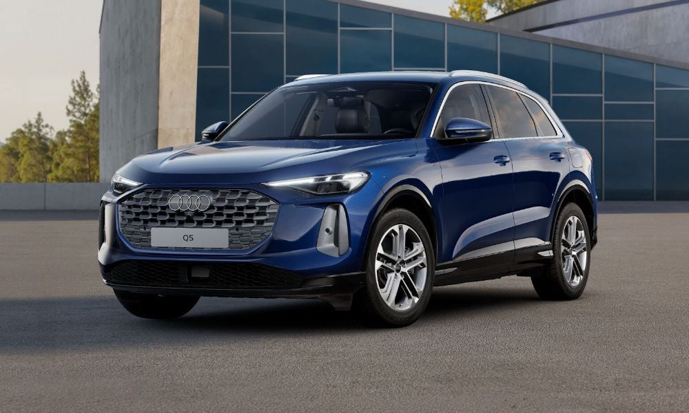 Audi Q5 e-hybrid quattro 220 kW S tronic Business Advanced – Blu Navarra – tre quarti anteriore