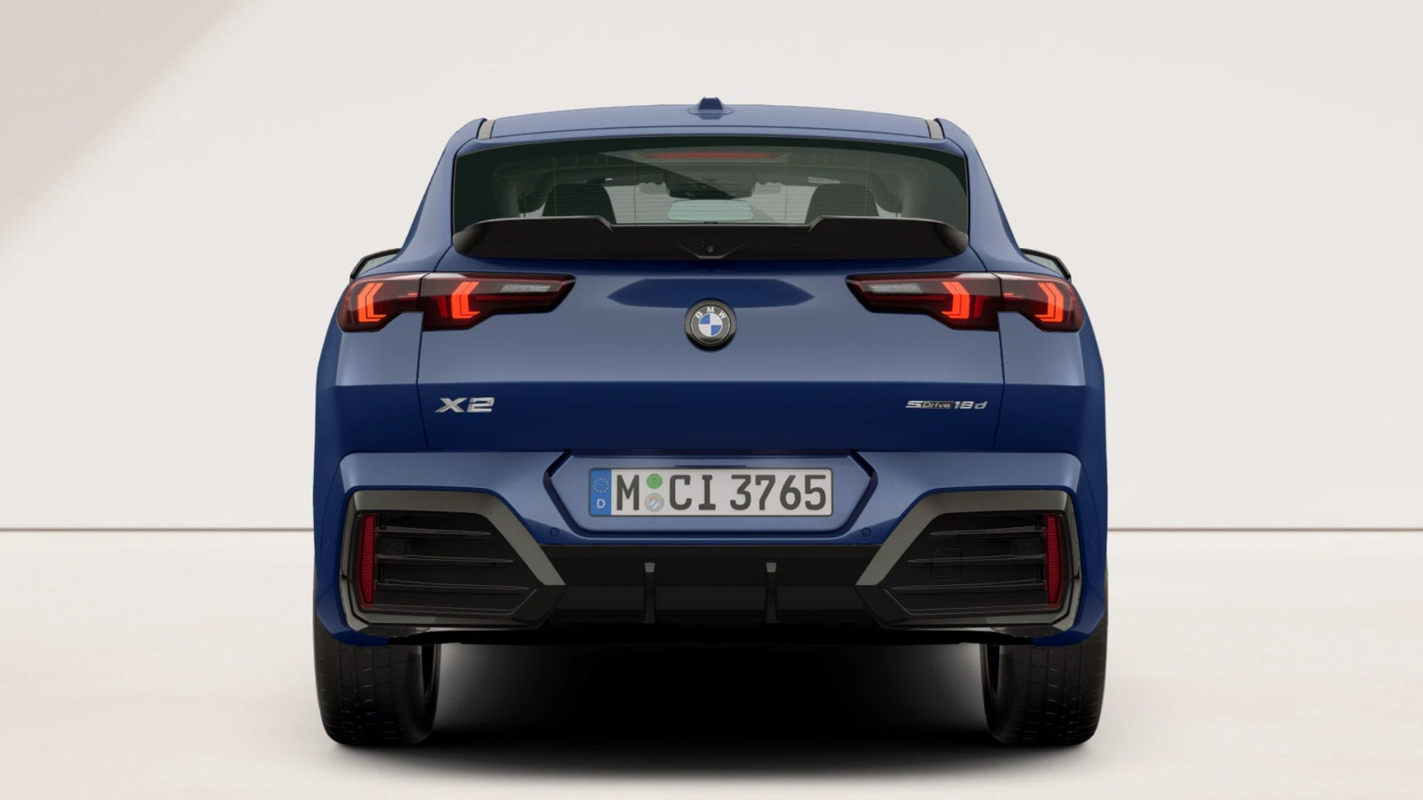 BMW X2 sDrive18d M Sport Pro Privati noleggio lungo termine - Portimao Blue retro
