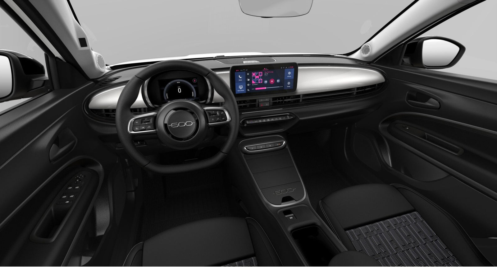 Fiat 600 Hybrid Icon interni plancia e display 10 pollici