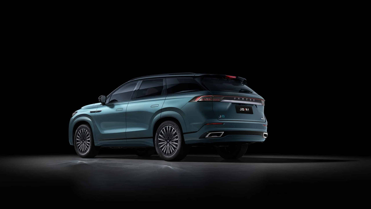 Jaecoo 8 SHS-P Exclusive AWD noleggio lungo termine - vista posteriore tre quarti