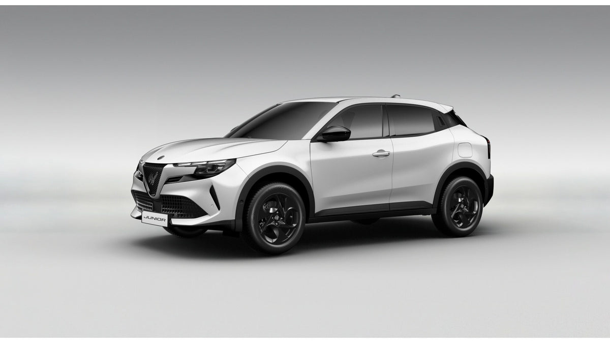 ALFA ROMEO Junior Ibrida Sprint Bianco Sempione Noleggio Lungo Termine Privati - Solorent.it