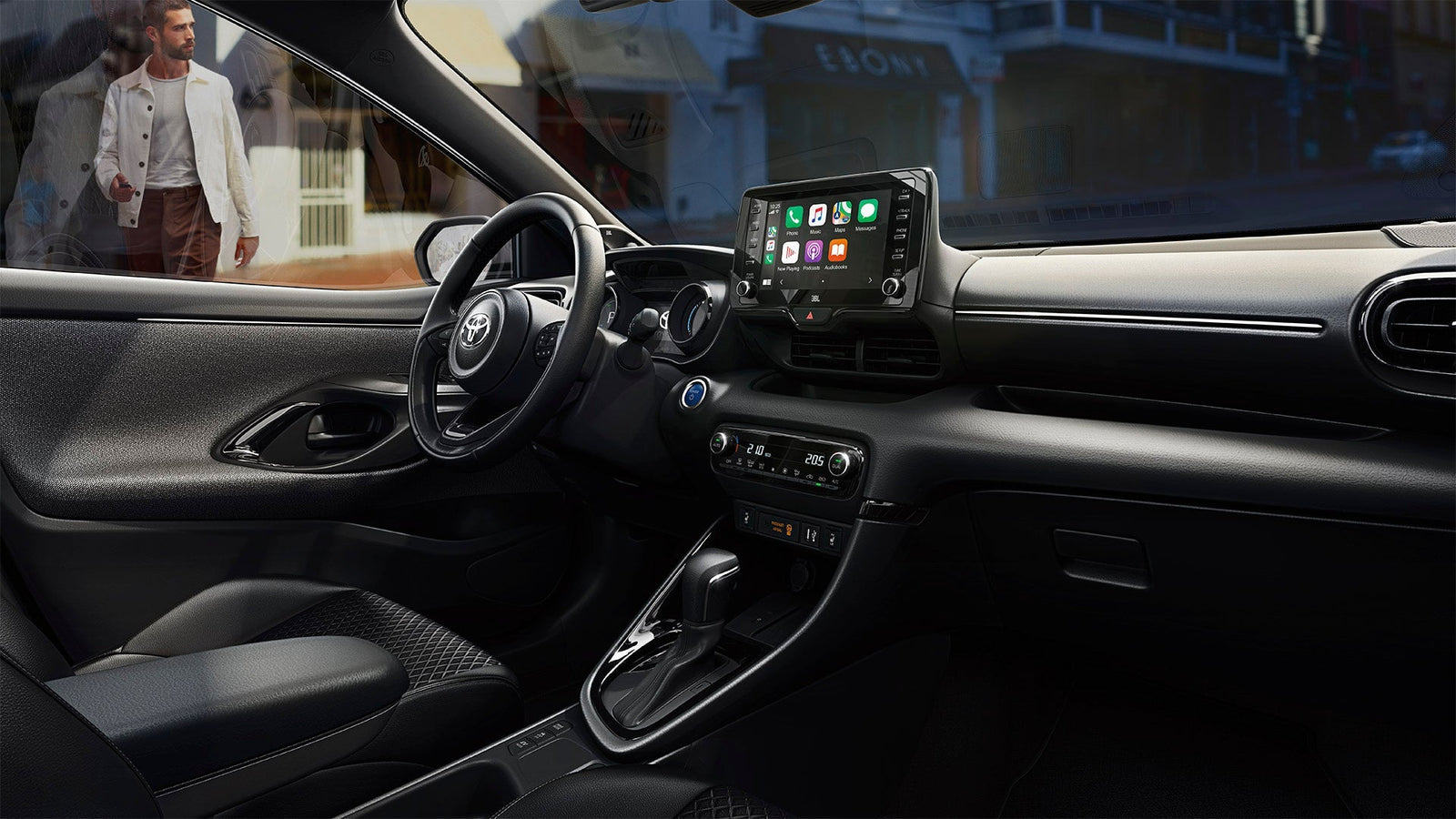 TOYOTA YARIS 1.5 Hybrid Business Automatica Noleggio Lungo Termine - Solorent.it