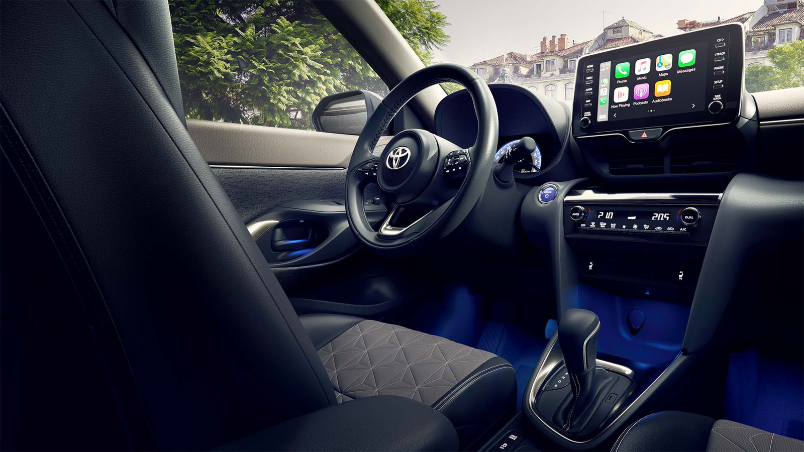 TOYOTA YARIS Cross 1.5 Hybrid (116 Cv) E-Cvt Business Automatica Noleggio Lungo Termine - Solorent.it
