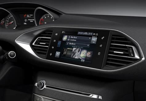 PEUGEOT 308 SW Station wagon SW Allure PureTech 130 S&S 5 Porte Manuale Noleggio Lungo Termine - Solorent.it